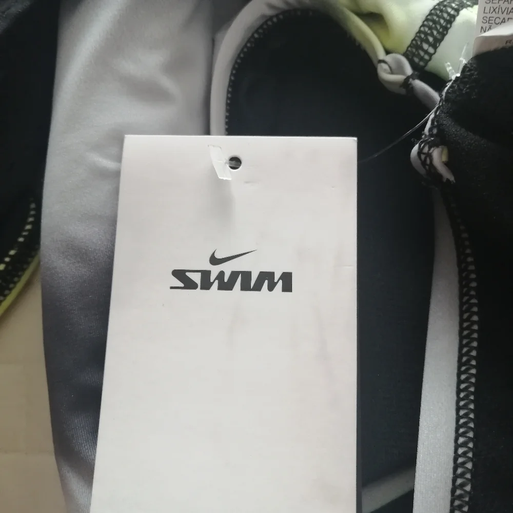 Nike 3X - Picture 9 of 10